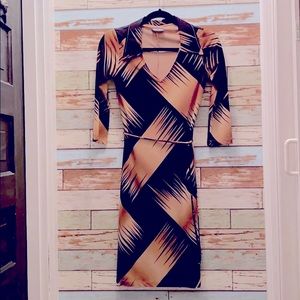 Le Chateau V Neck Collared Dress